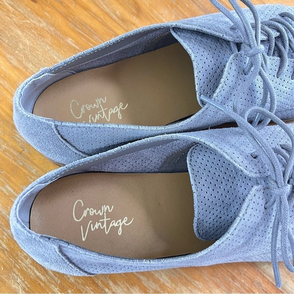 Crown Vintage Gray Perforated Flats - Picture 10 of 12